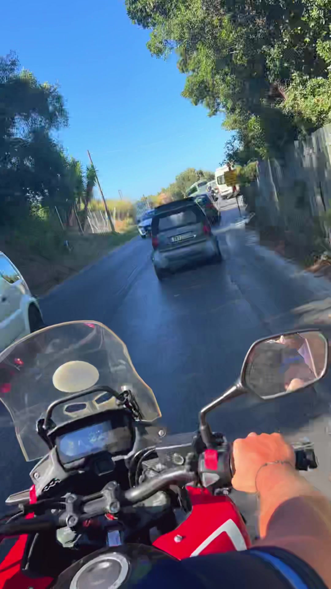 @A vidéki asztalos