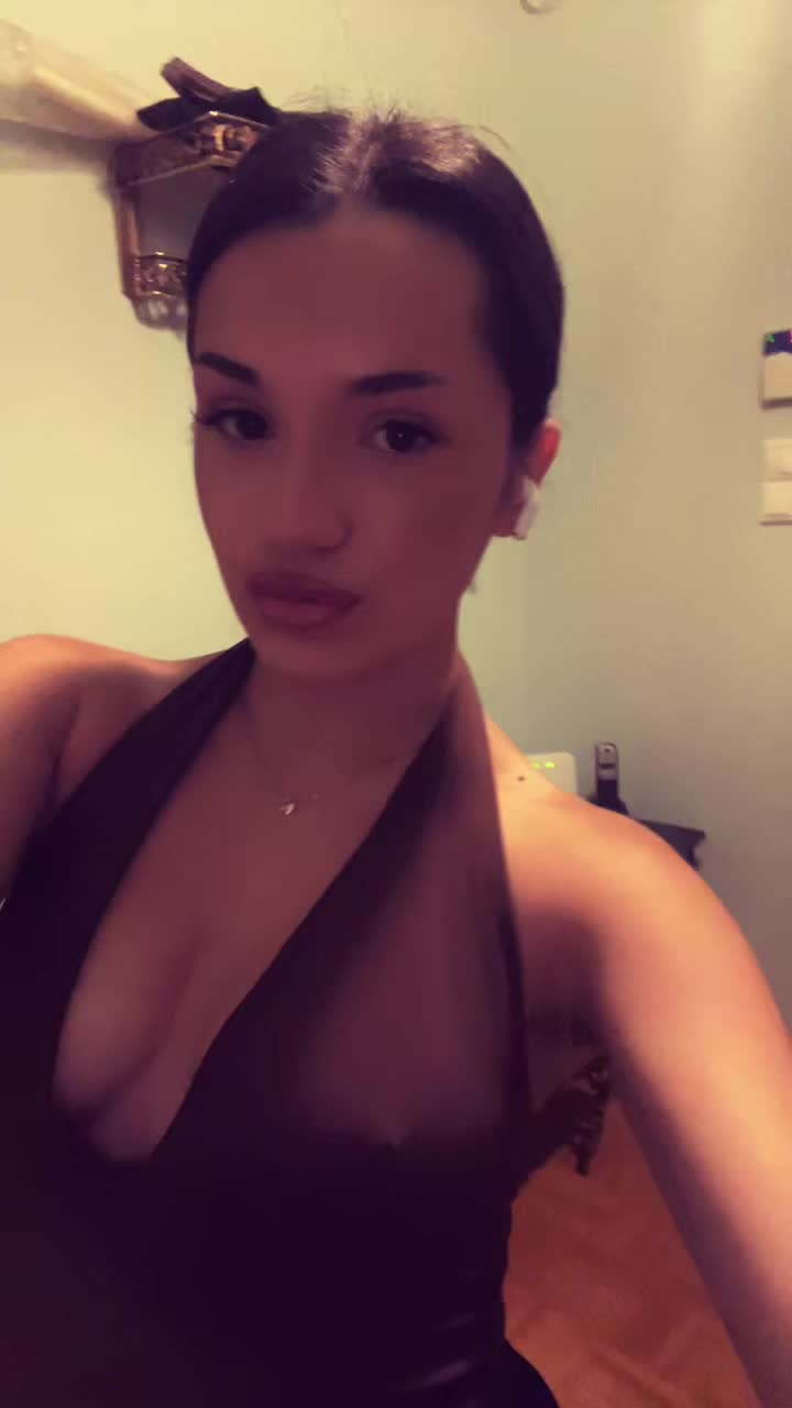 @𝒾𝓌𝒶𝓃𝓃𝒶