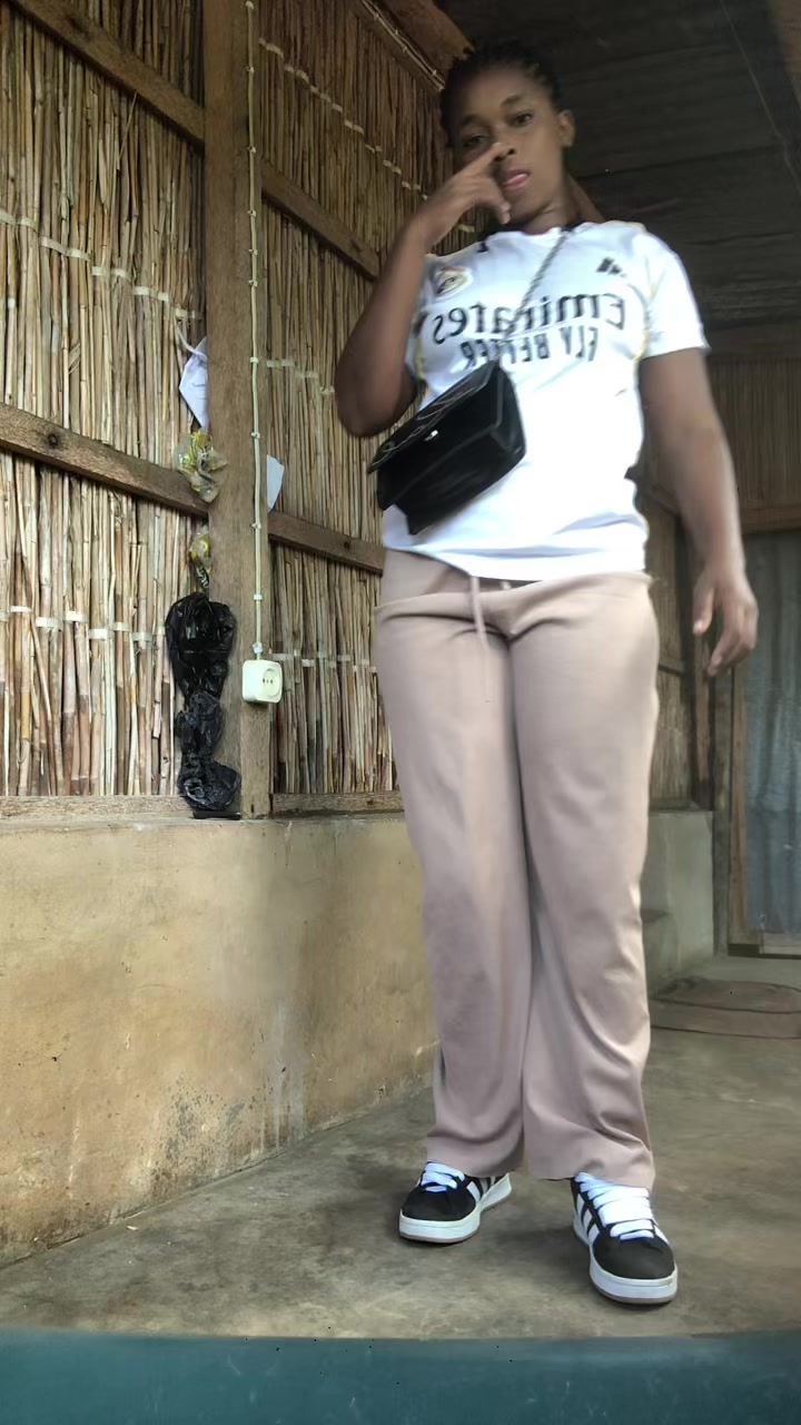 @Ana☠️