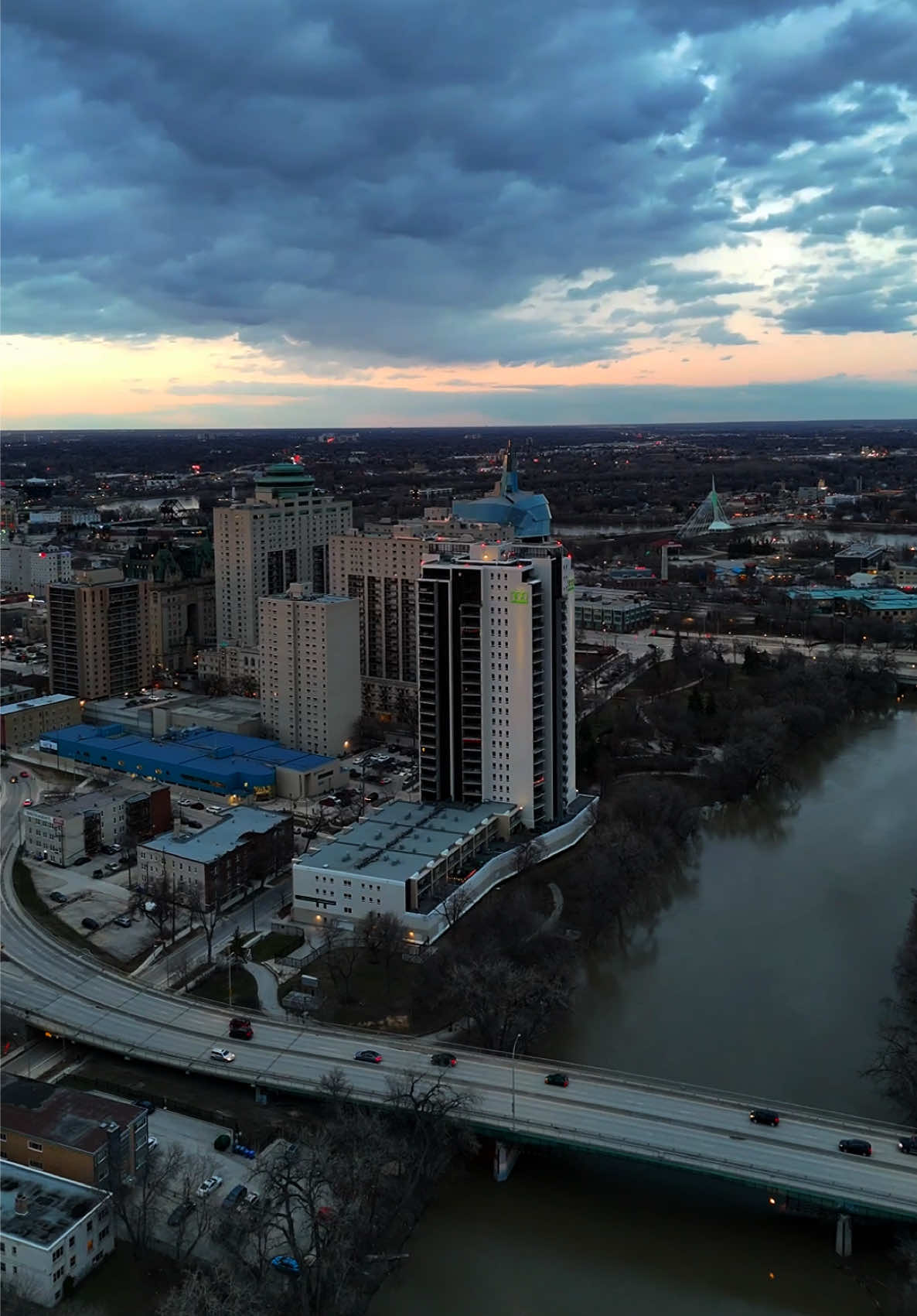 @| 🌃 Sky WPG |
