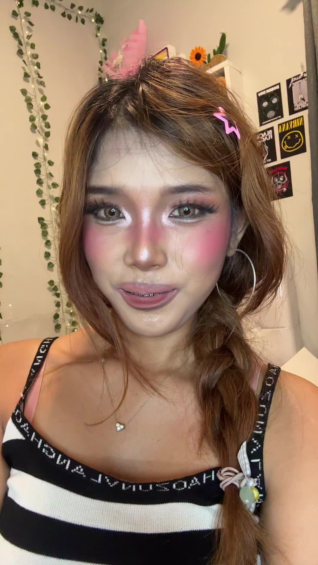 @V E Y R A