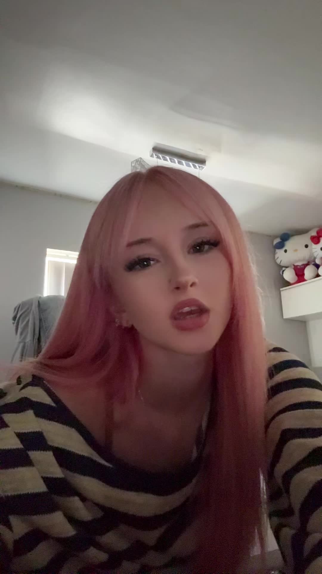 @️