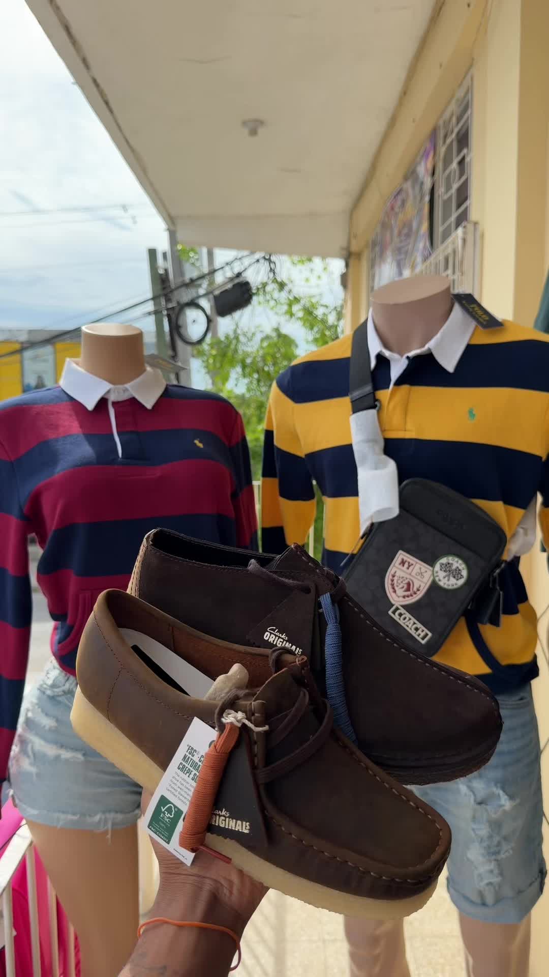 @Clarks & Clothes