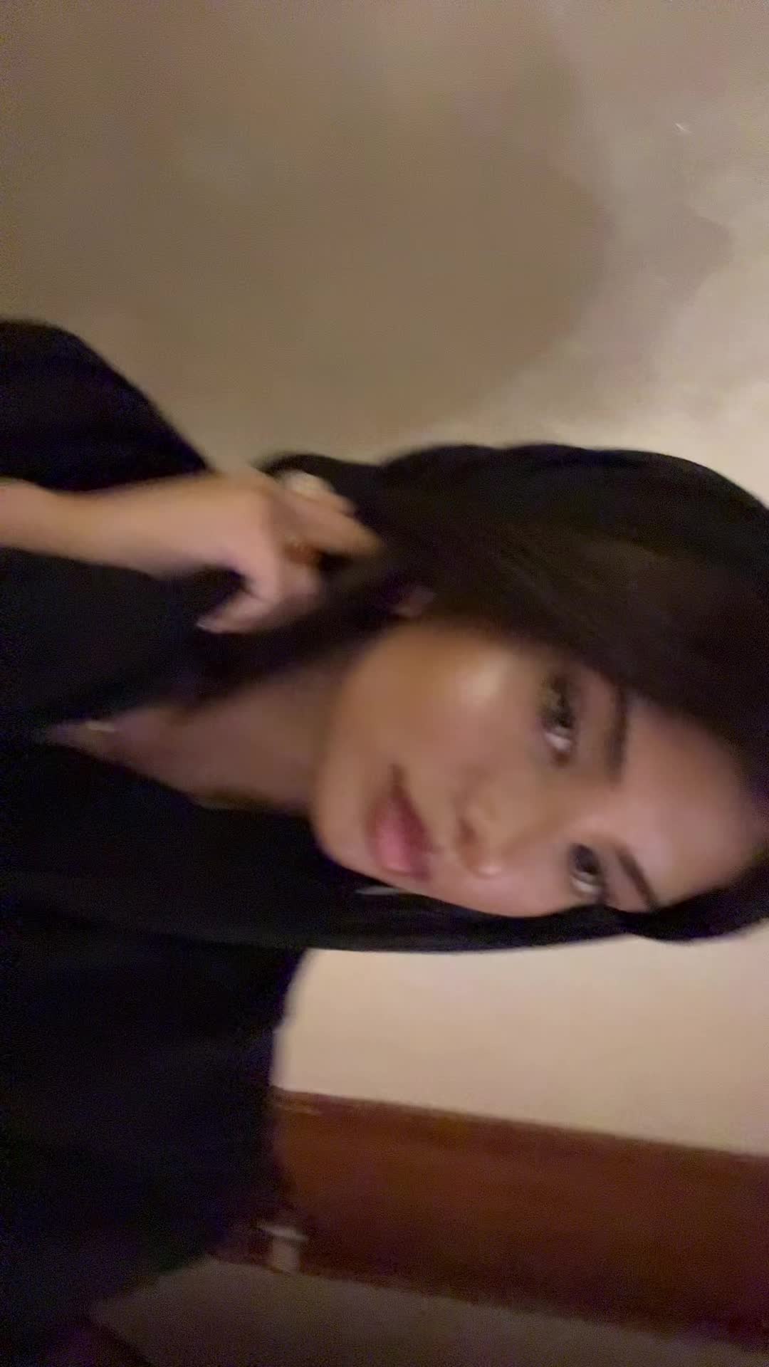 @Lámya