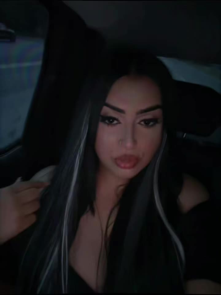 @RoxanaRoxy06