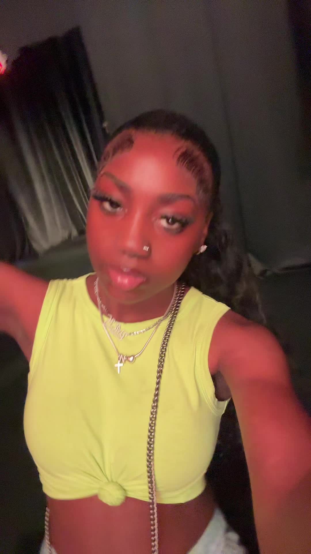 @️