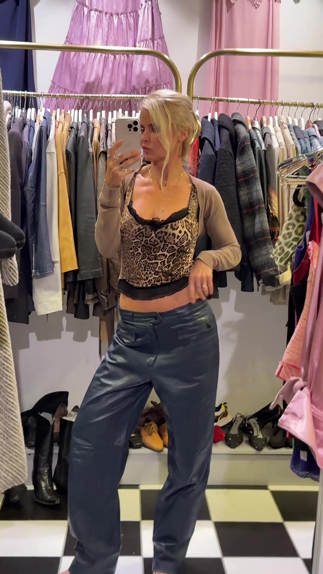 @LÉ TREND