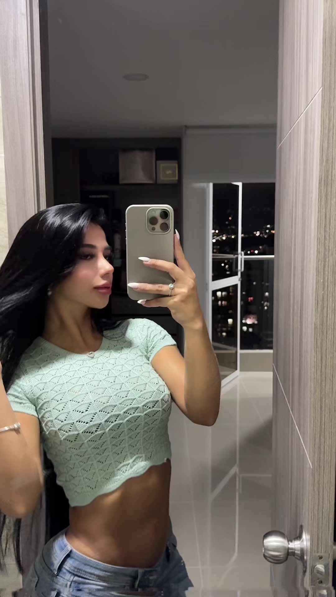 @isselajv_