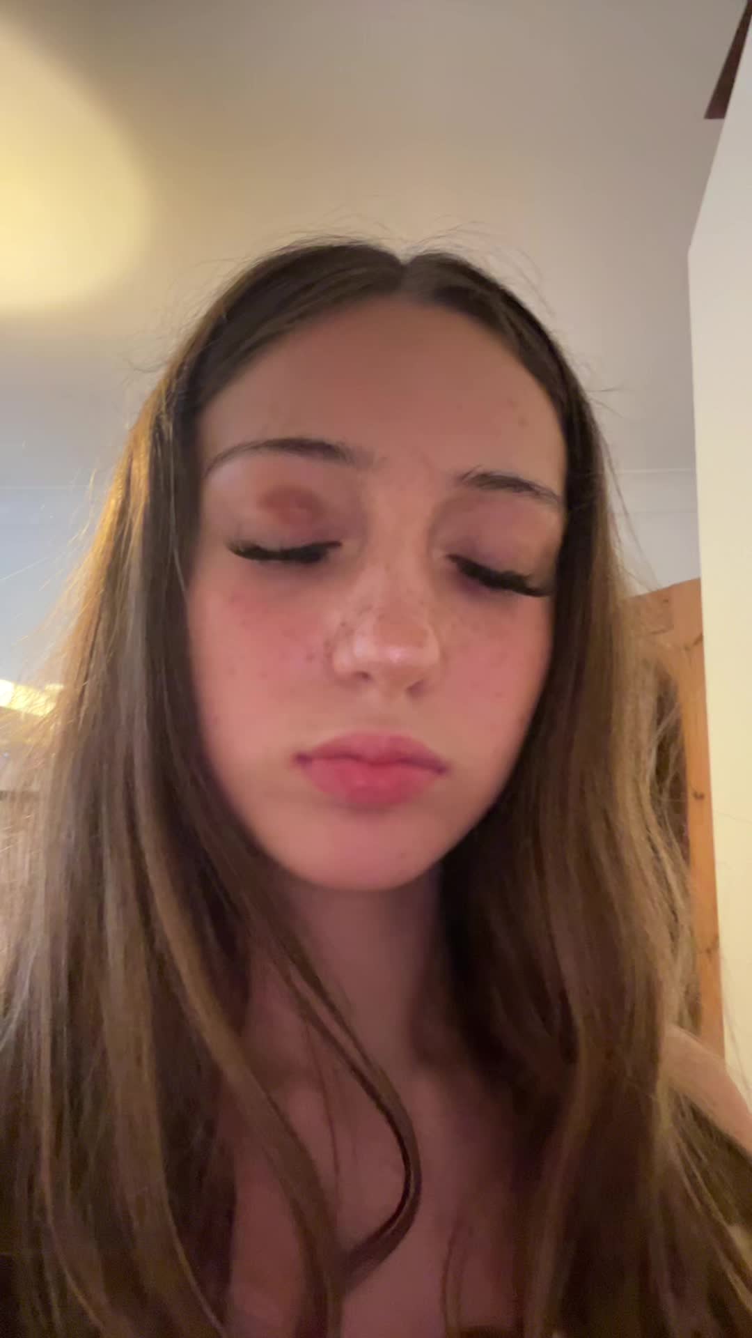@⃟