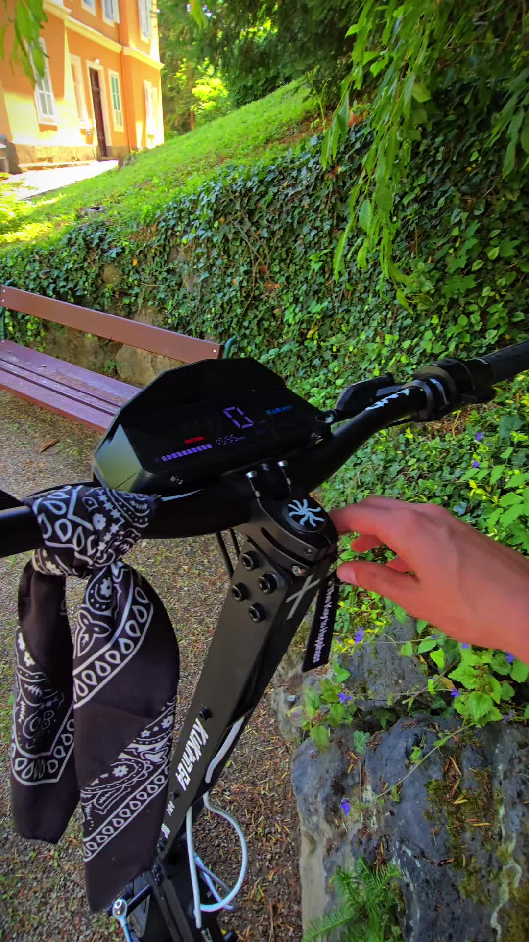 @🛴Kukiring4guy🛴