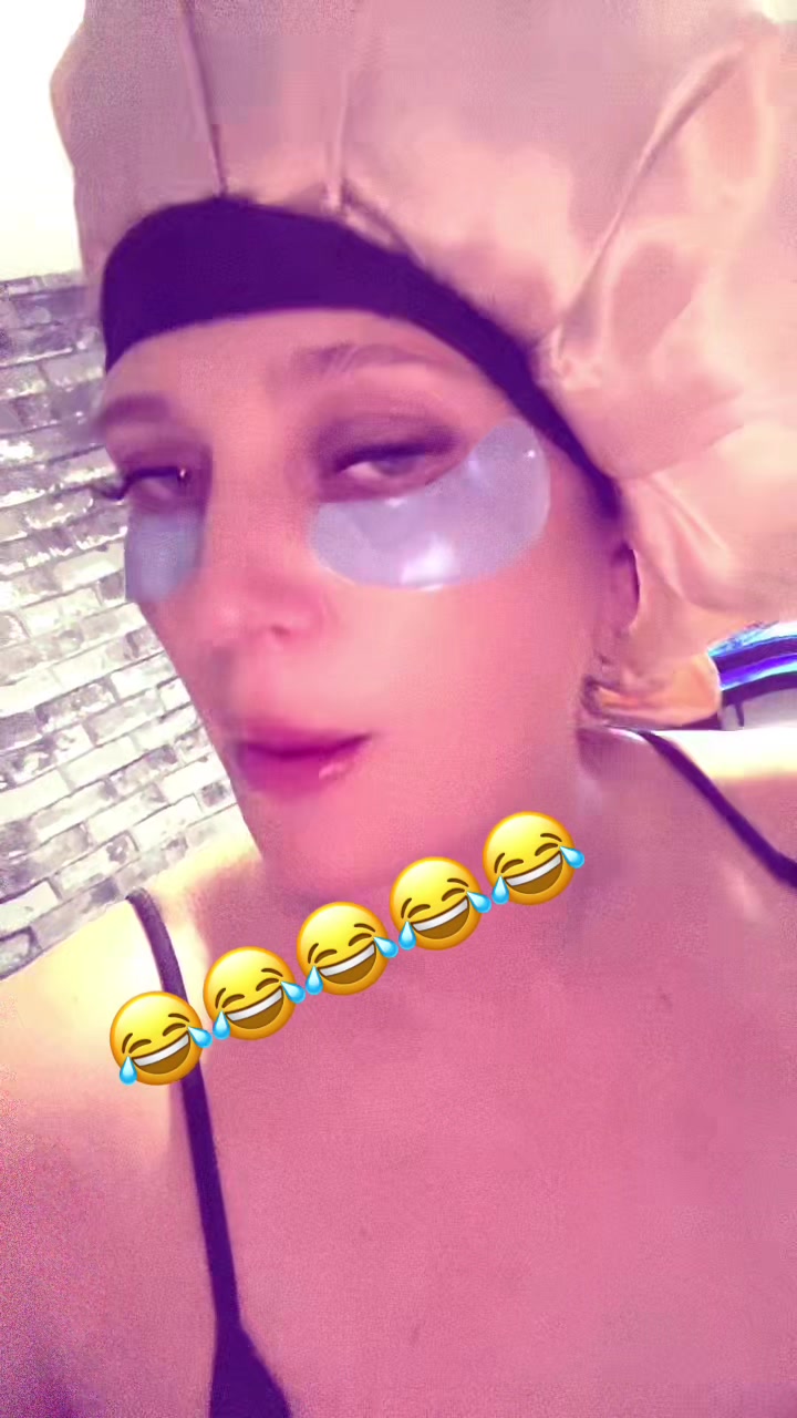 @Hilary💜🦋