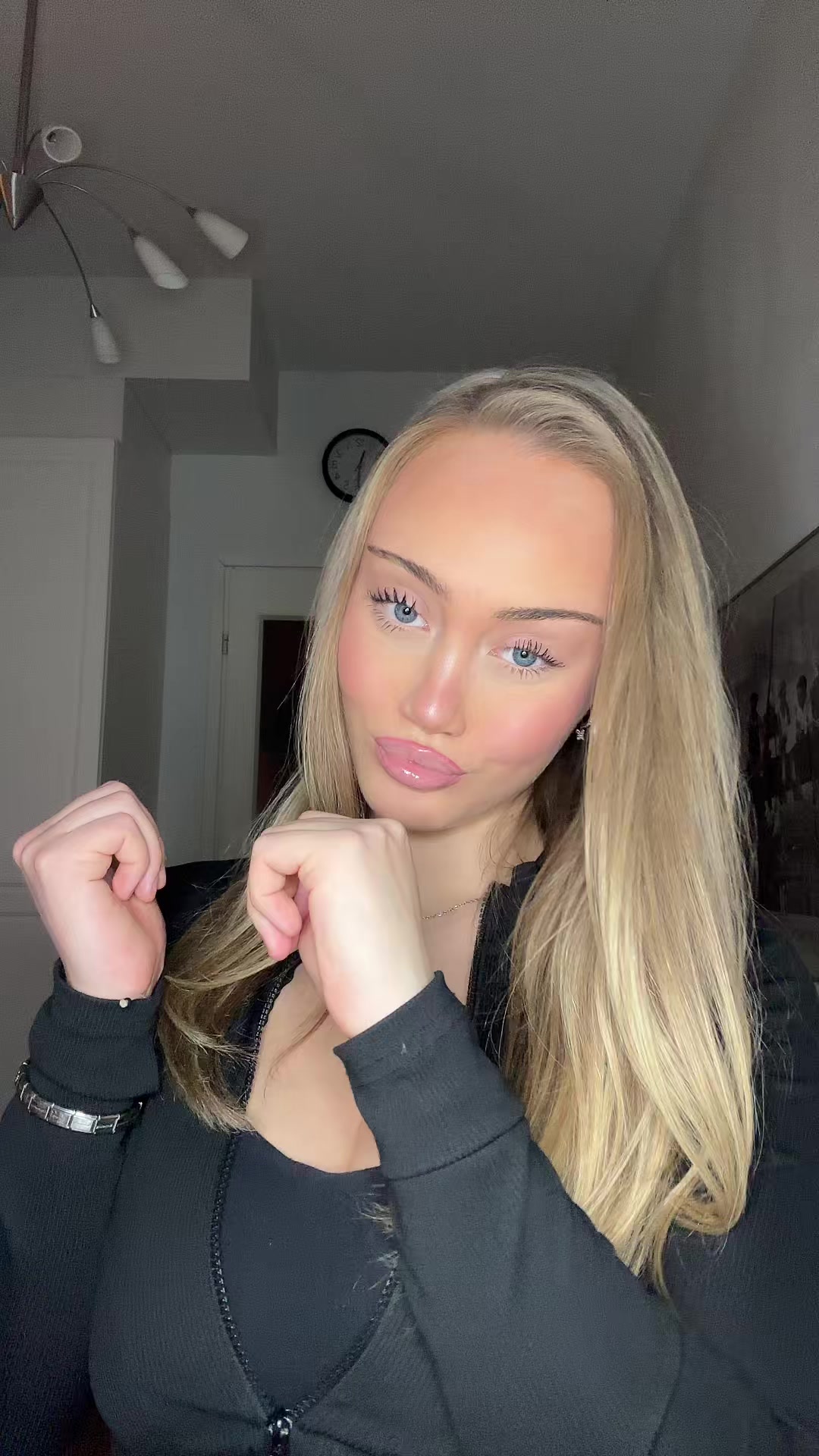 @HELMIINA