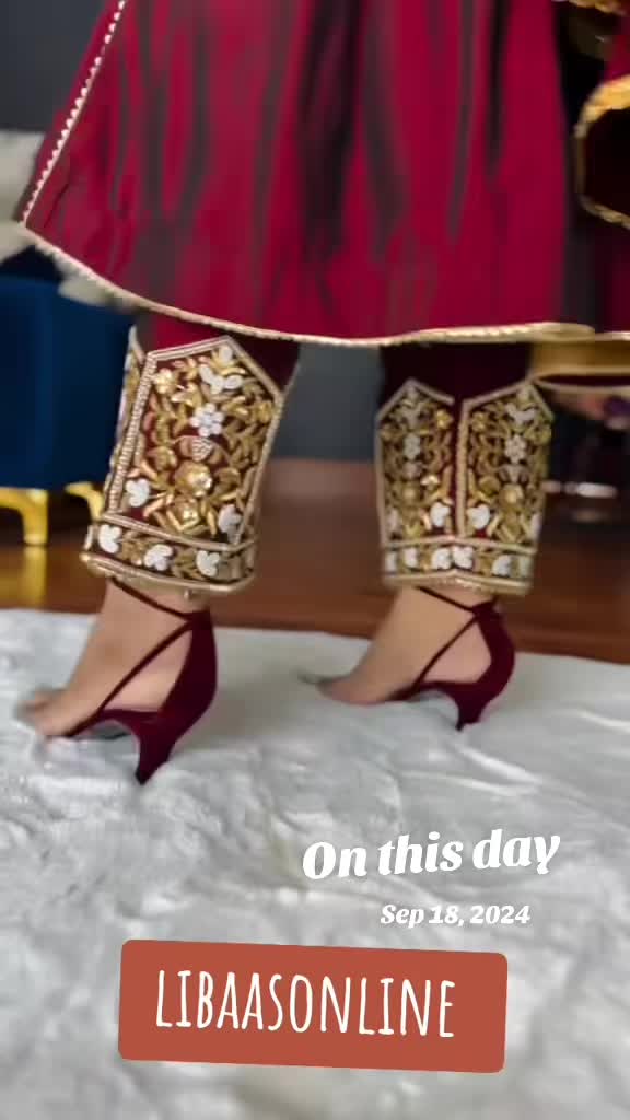 @ਲਿਬਾਸ by ਕੌਰ