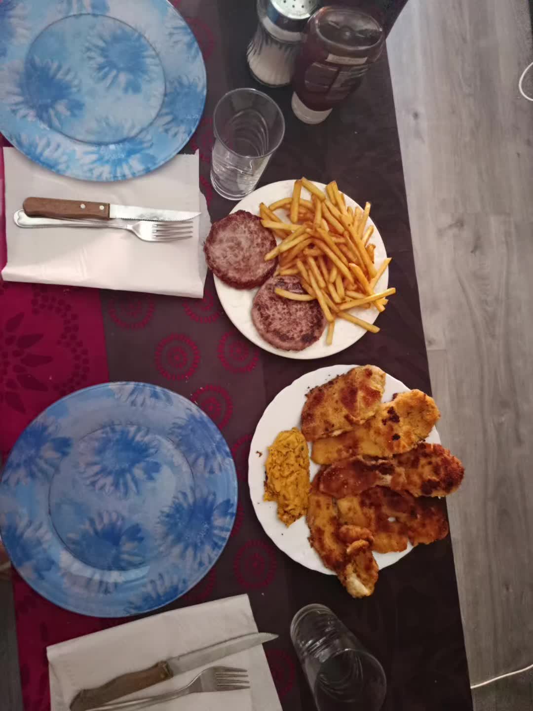 @Ana De Pintos