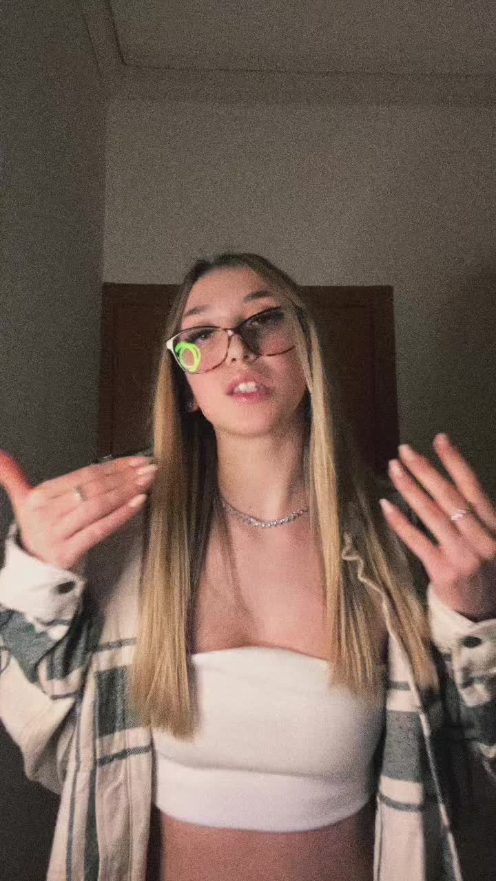 @iussstiii