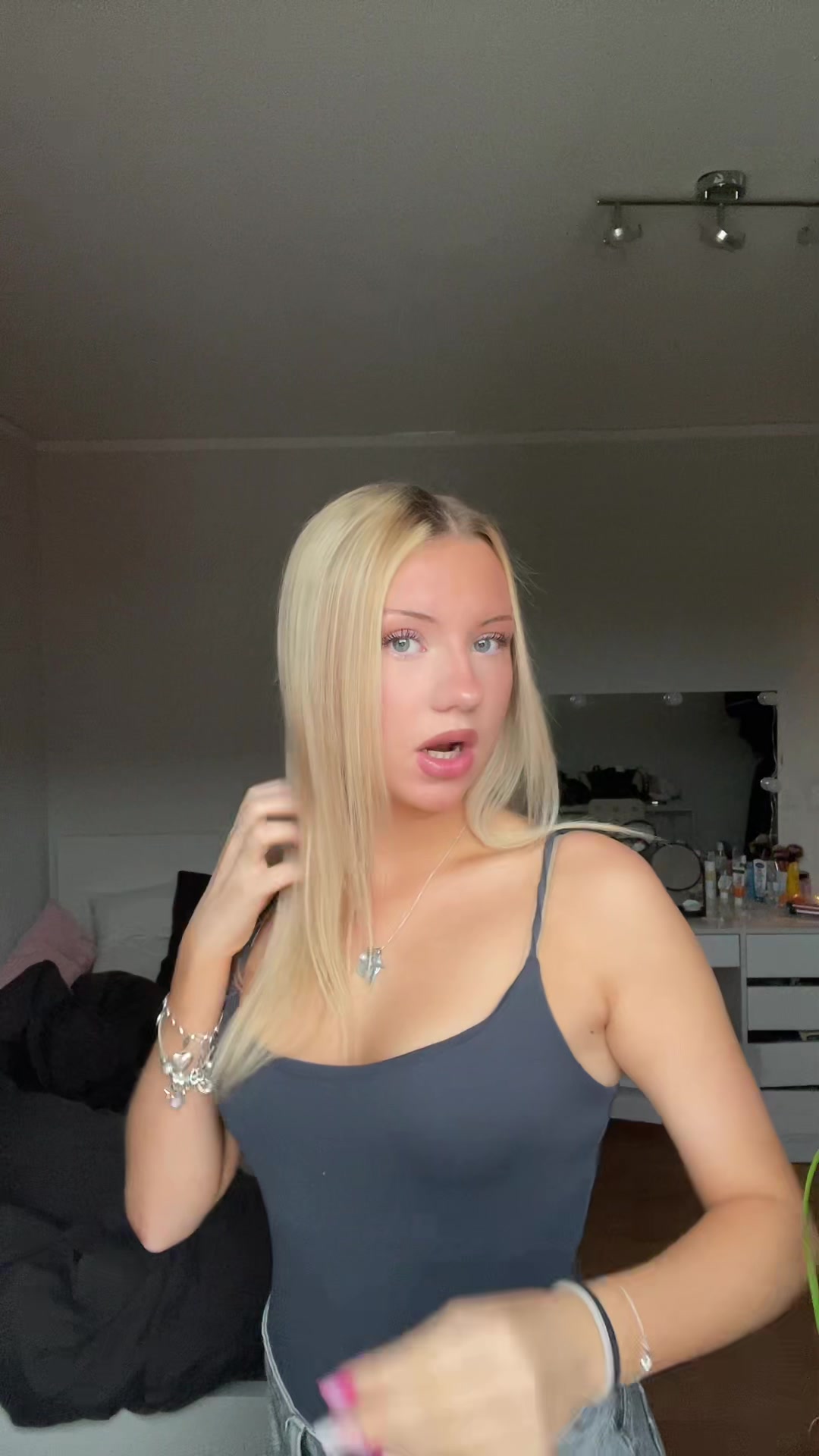 @𝐋𝐚𝐫𝐚