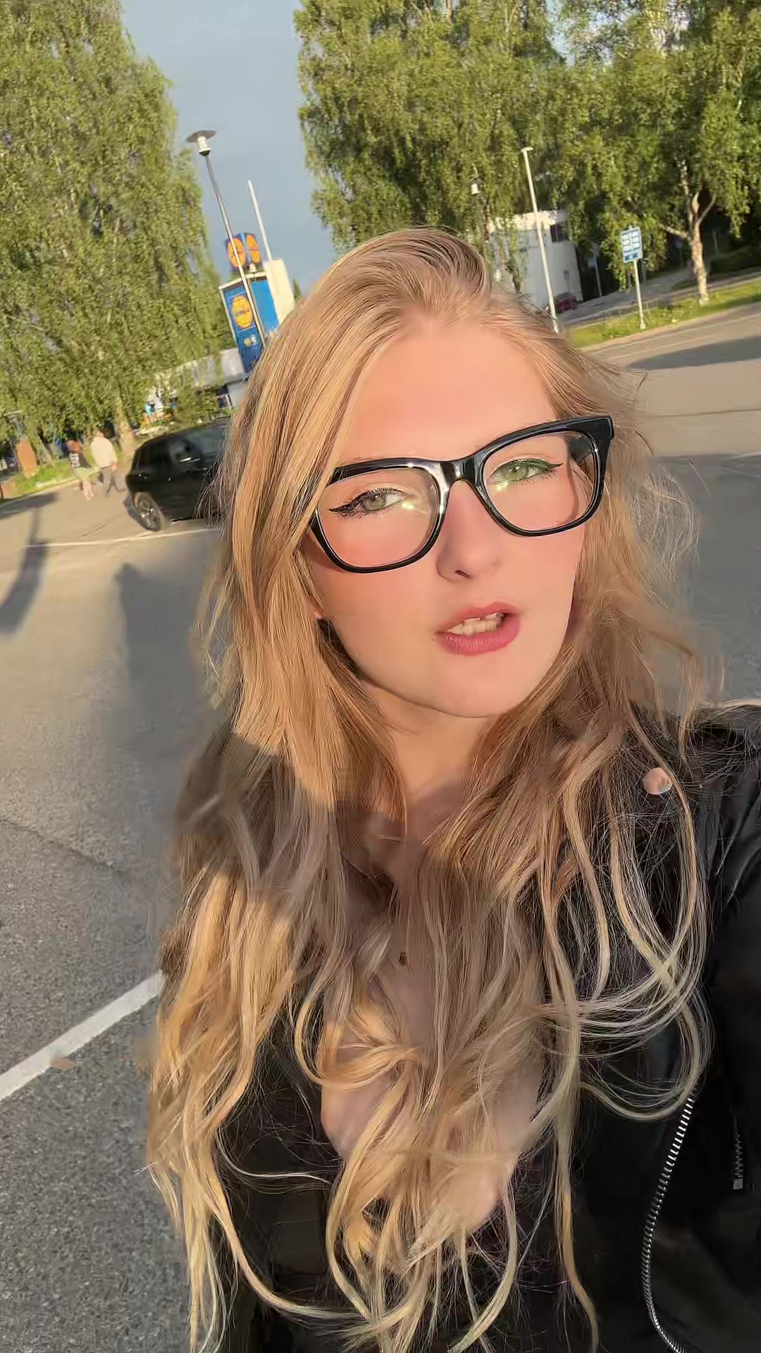 @Meri🐱
