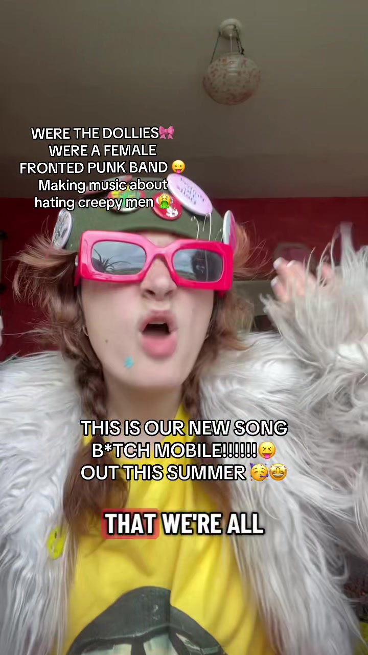 @thedolliesband