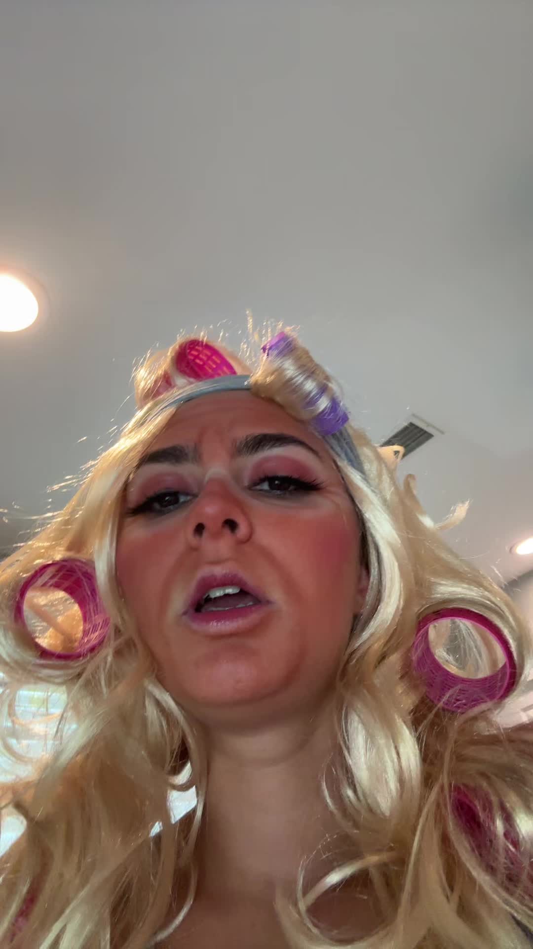 @Milf lover