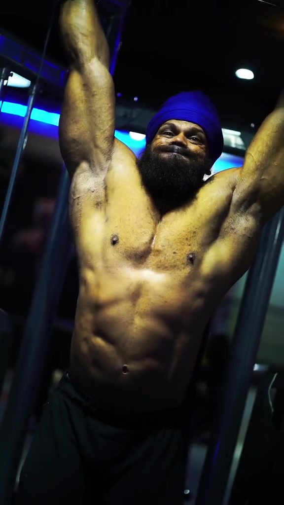 @Bikki Singh IFBB PRO