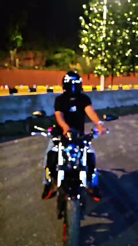 @Qamar Biker ๐