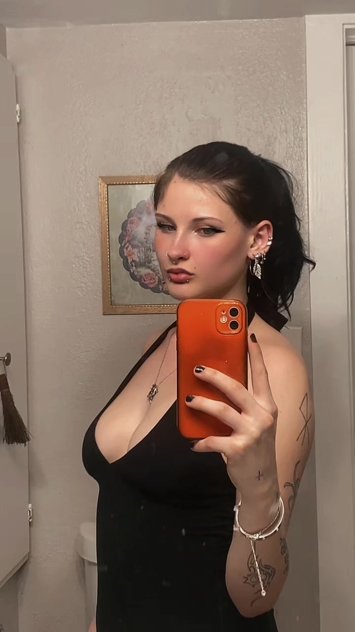 @A.hoochie.with.a.coochie