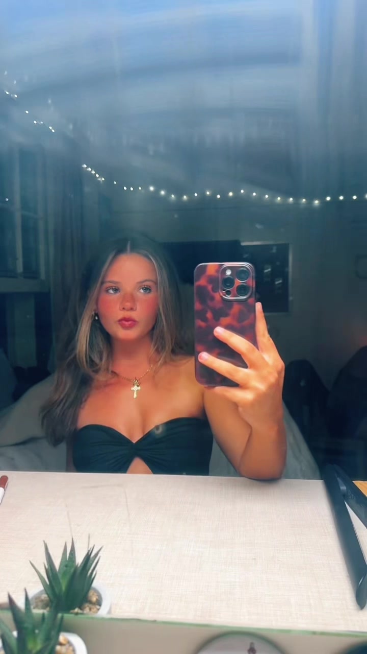 @Crista Murphy 🫐🍒