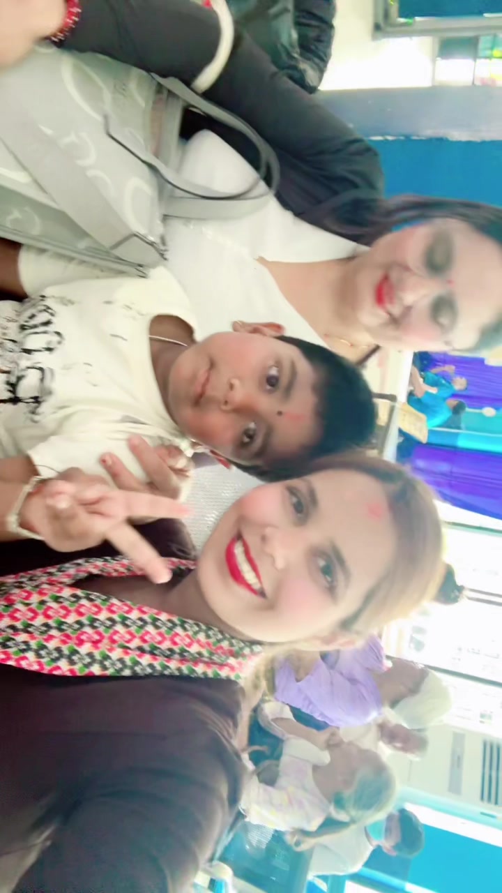 @Amrita Bhagat🇬🇧🇬🇧🇬🇧
