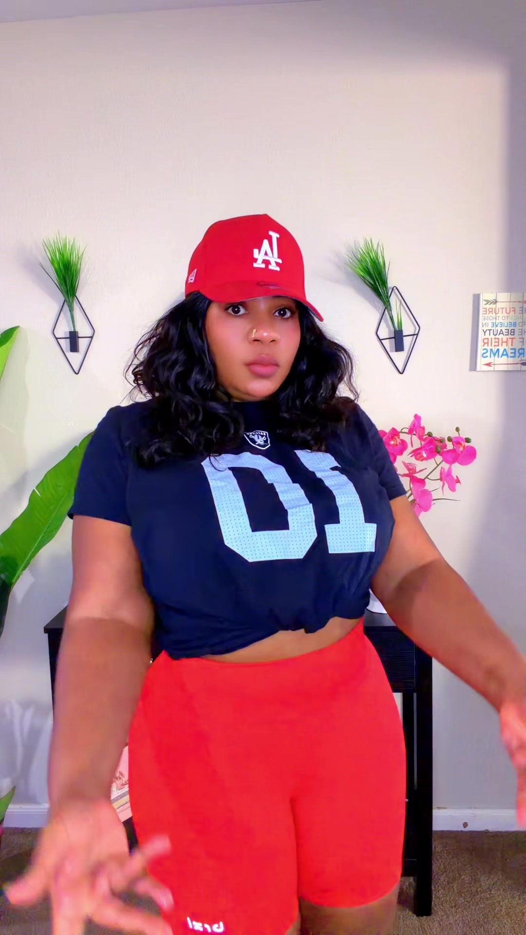 @LolaTokfinds