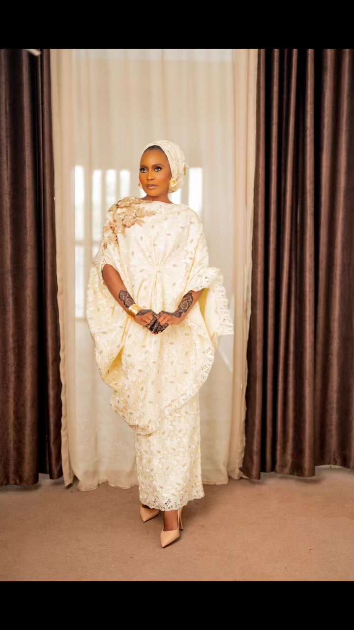 @Hauwa Ayawa
