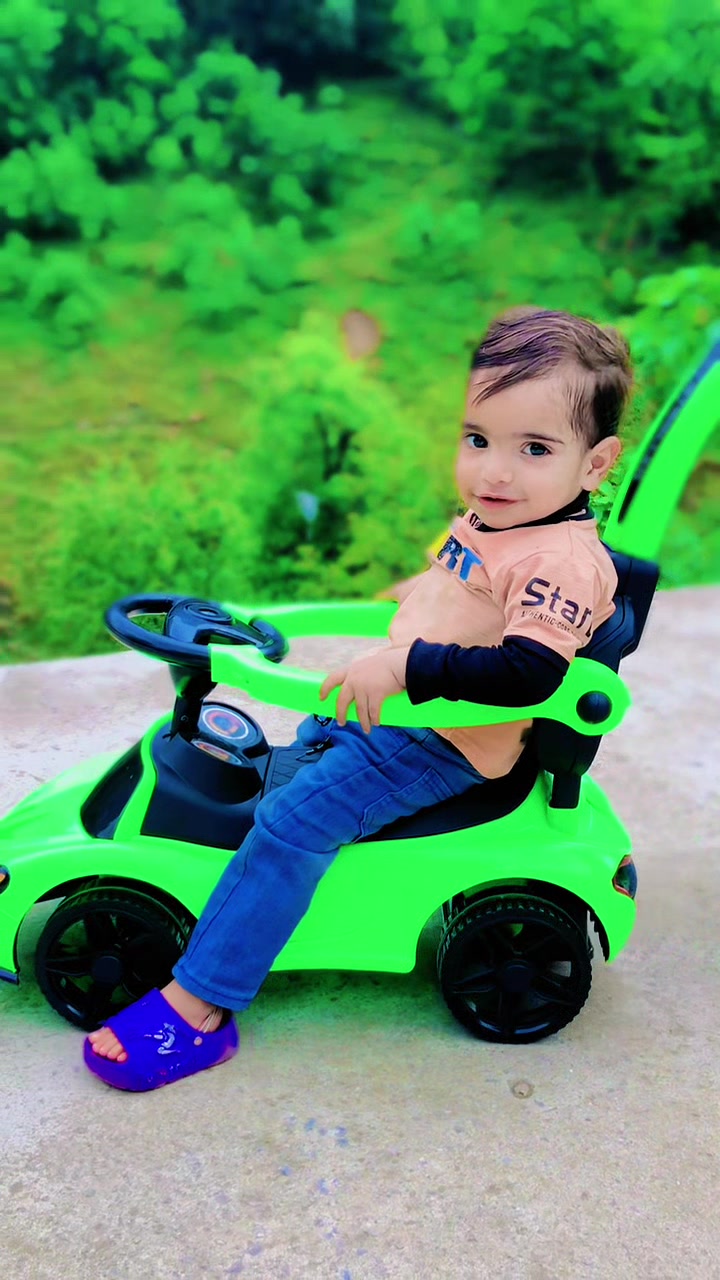 @Mr_ Zeeshan077