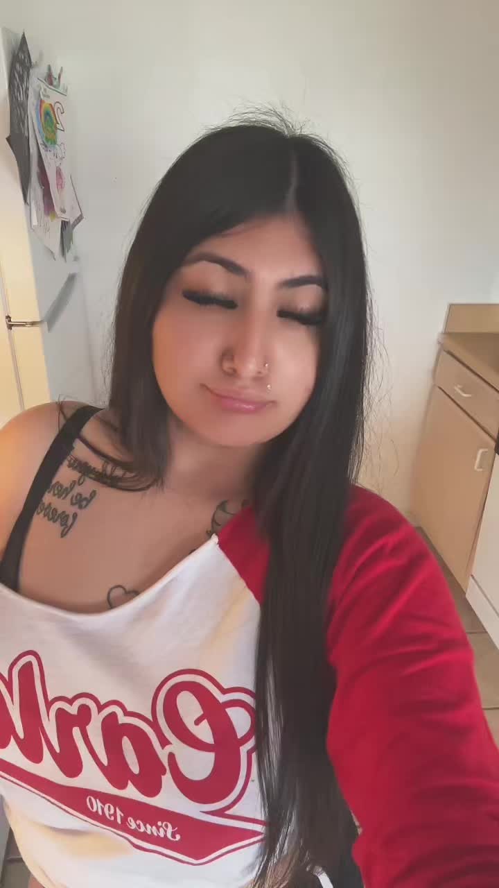 @Vanilla 💋👸🏻🖤