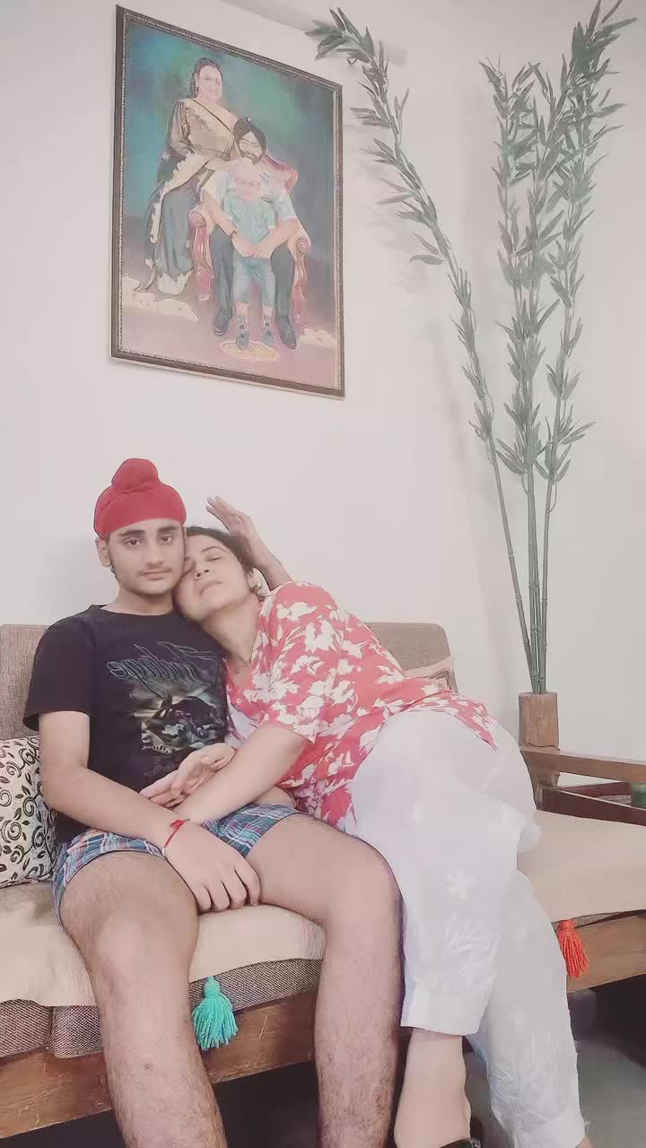 @Yeh Kali Kali ankhe 👀