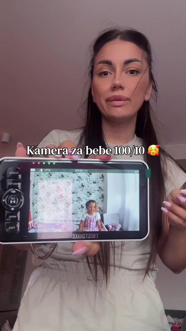 @nikinamama