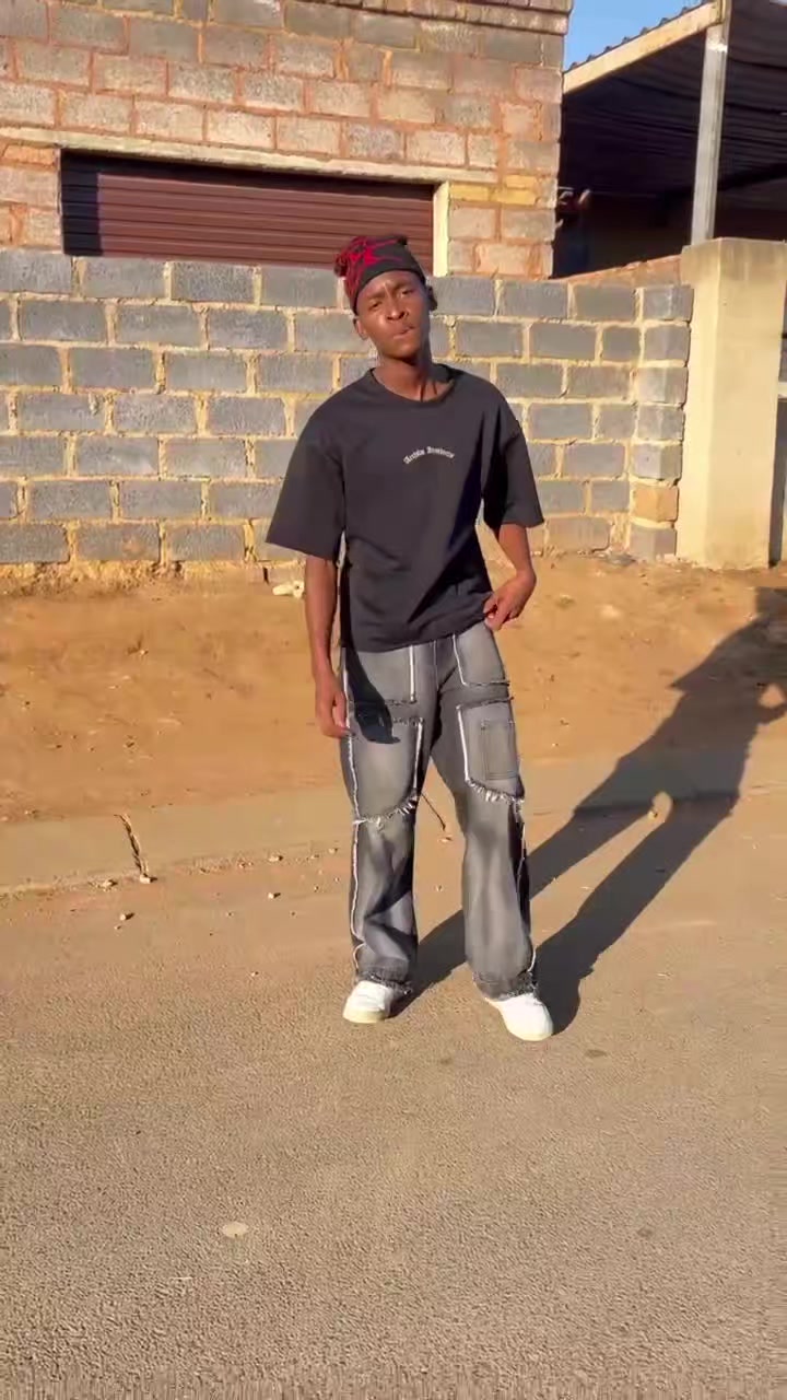 @Fefe Masigo🇿🇦
