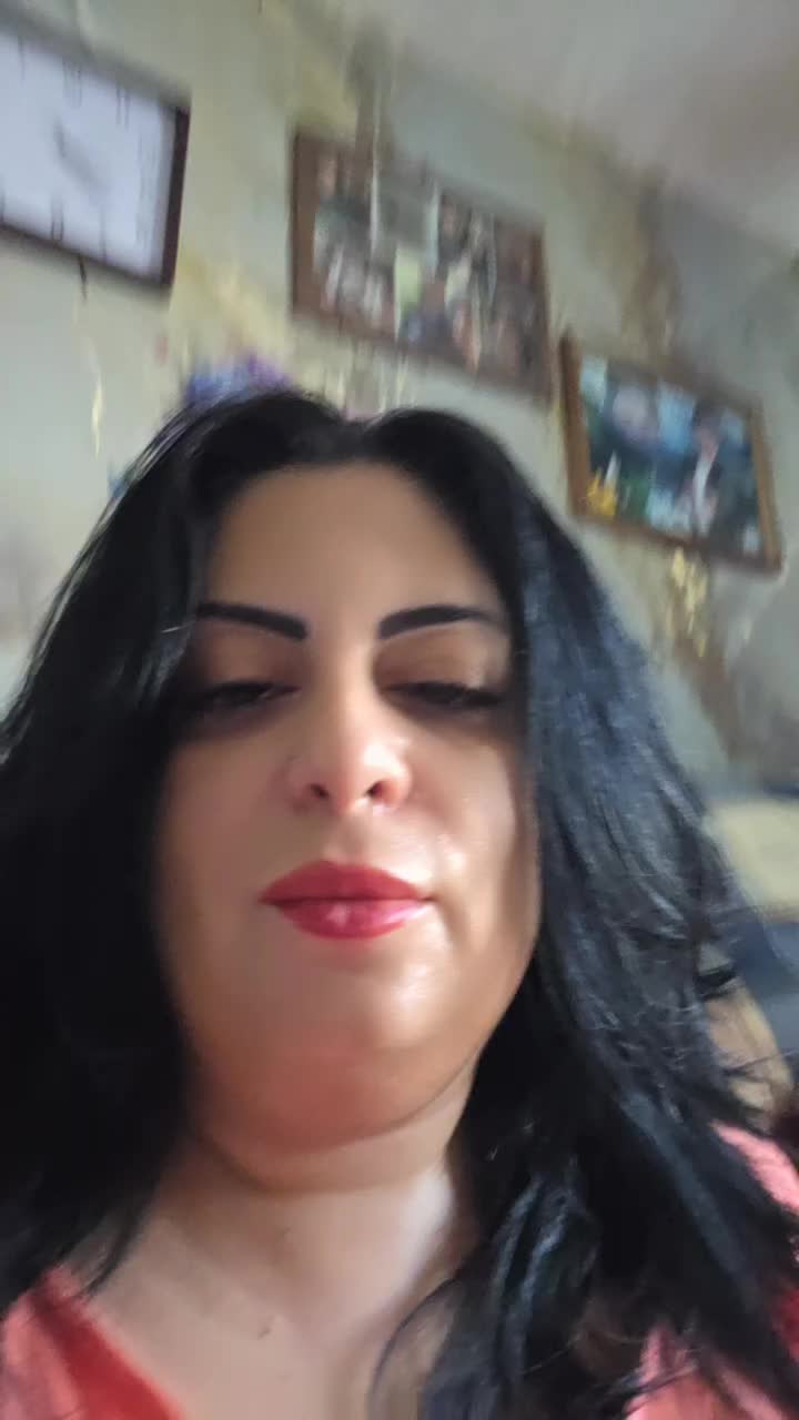 @Adelina Ade