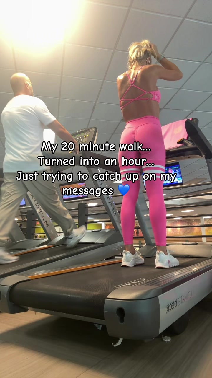 @fitnesschloe1