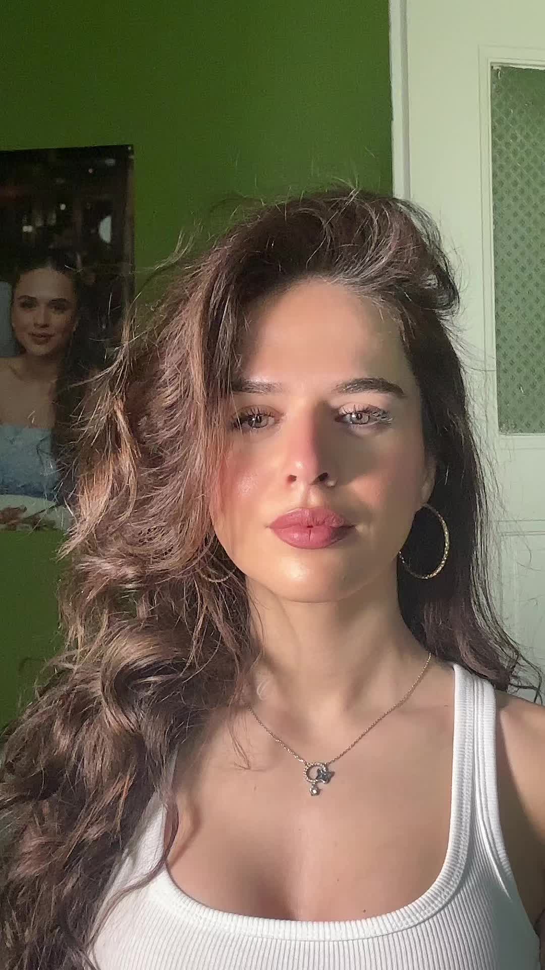 @Ornella🦋
