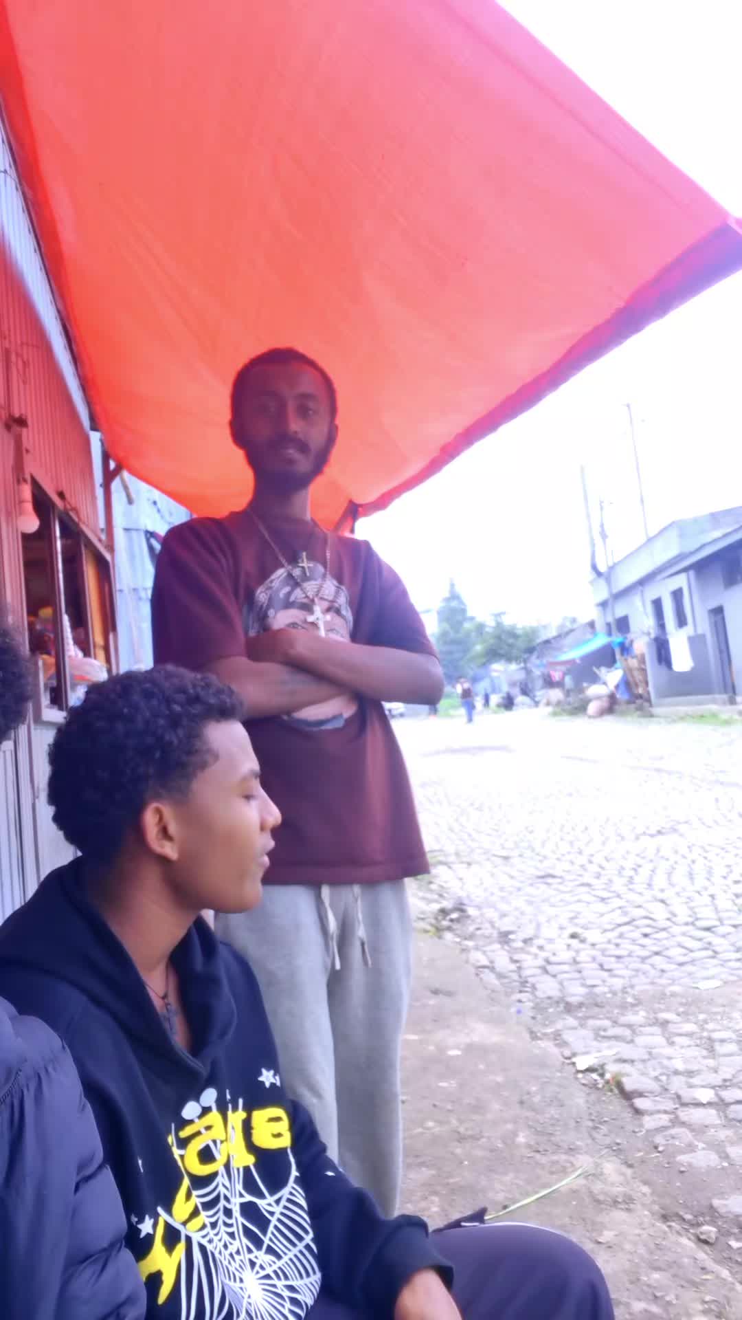 @êšűbï