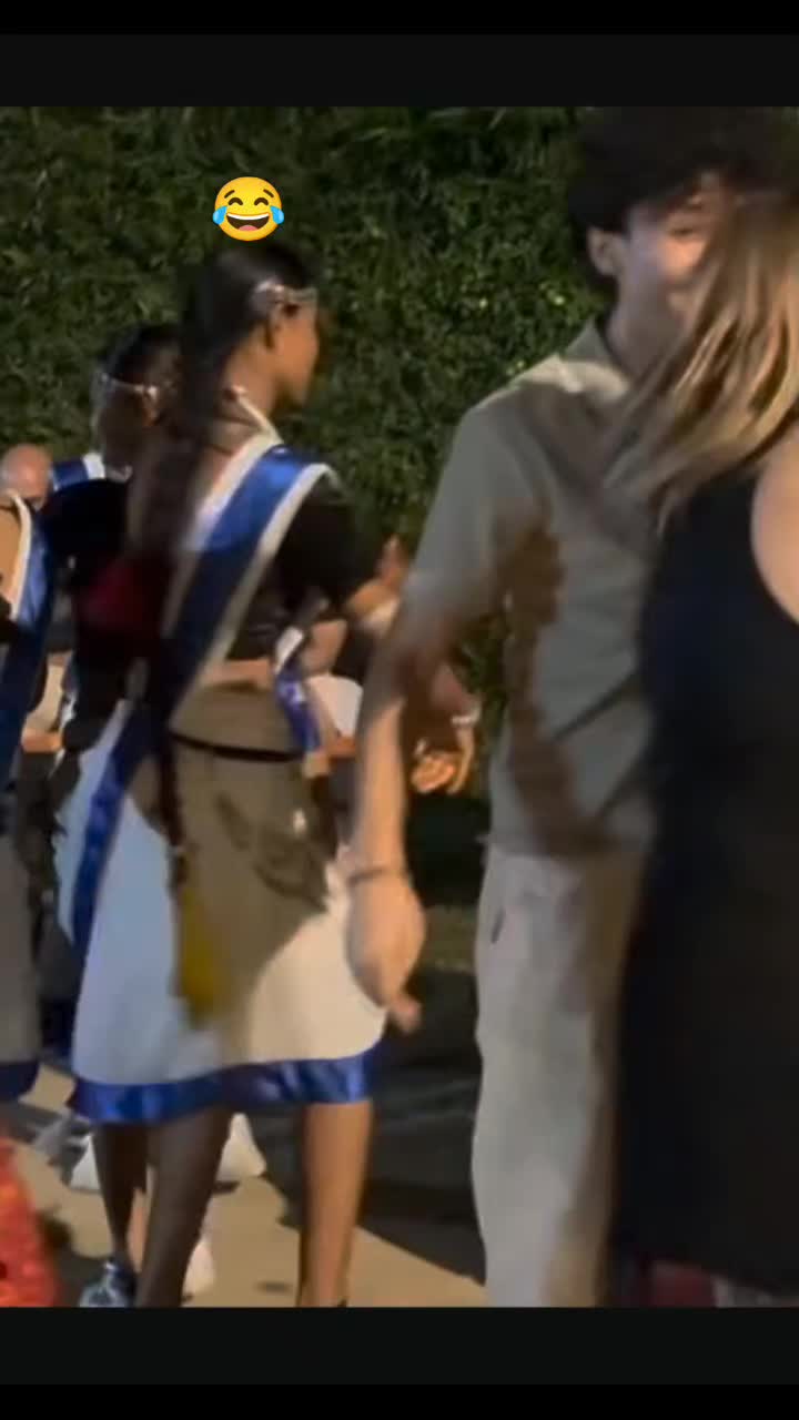 @Aayuzeh🔥
