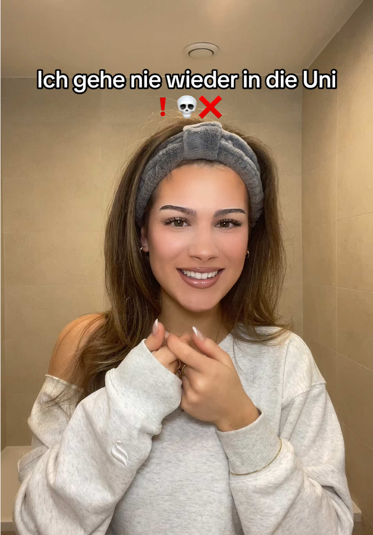 @Sienna