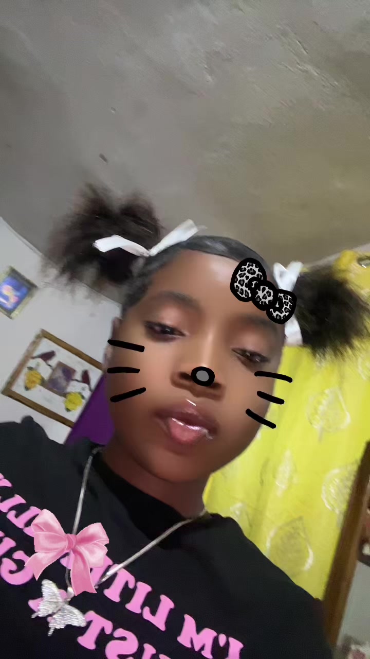 @thereal_rella