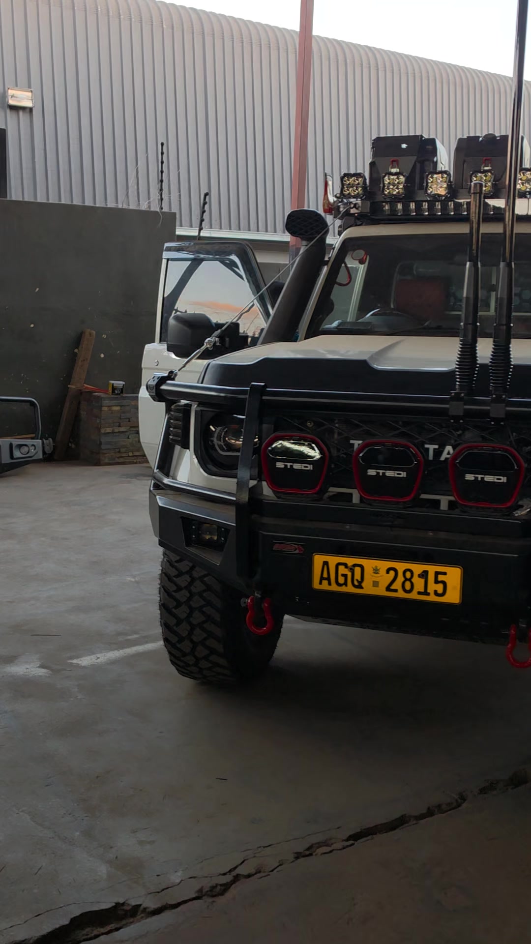 @Robot Auto 4x4 Customs