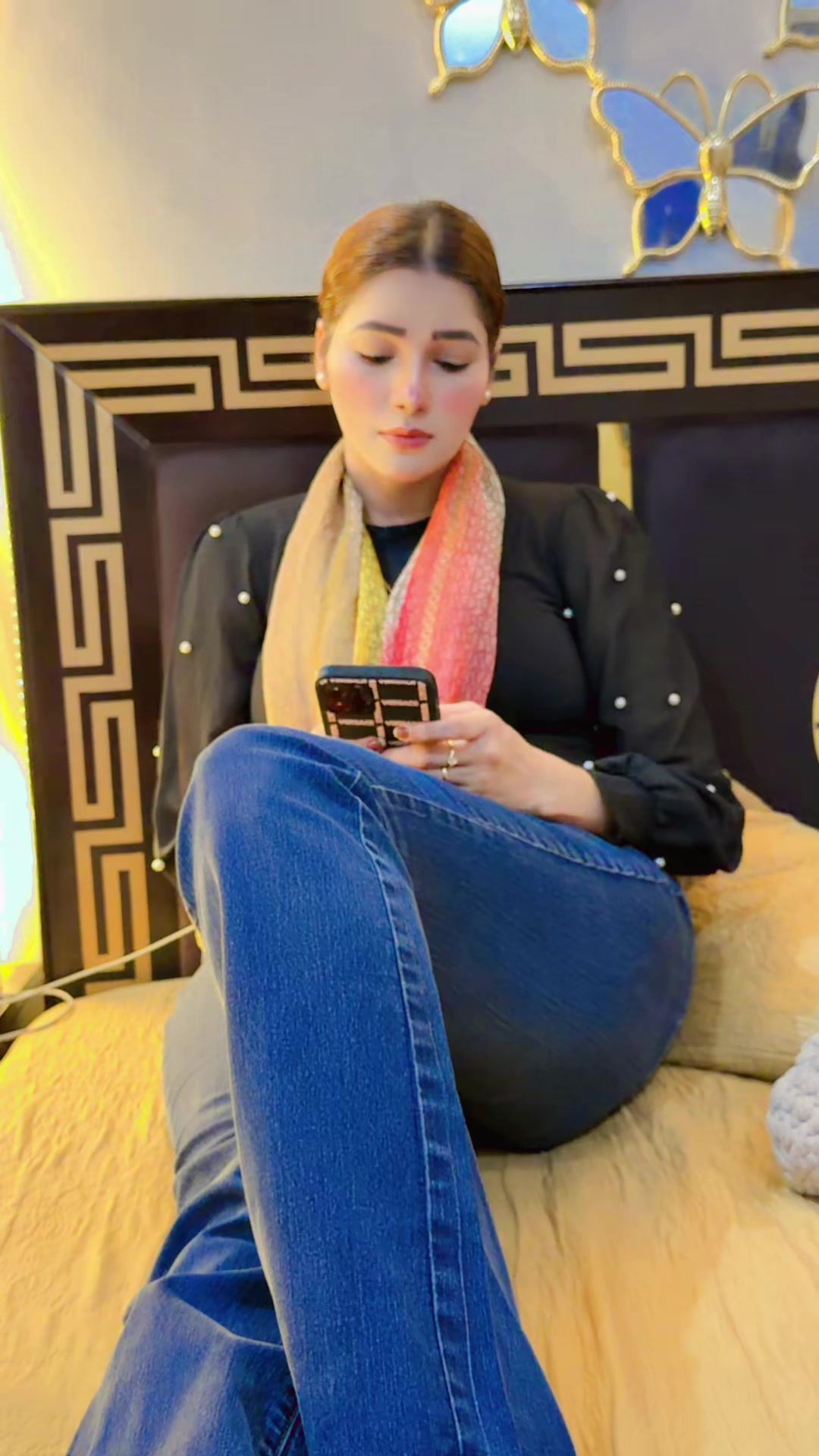 @Zara Malik 2244