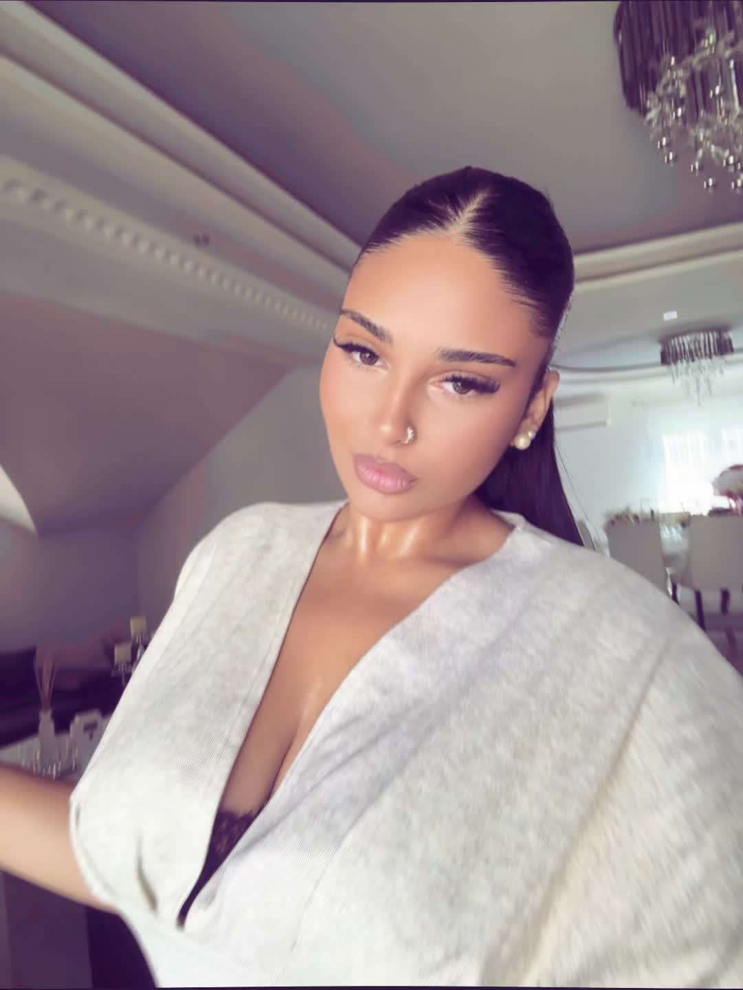 @𝐋𝐢𝐥𝐞 🐝