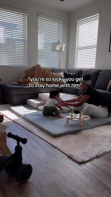@Alyssa | wife | sahm🌈❣️