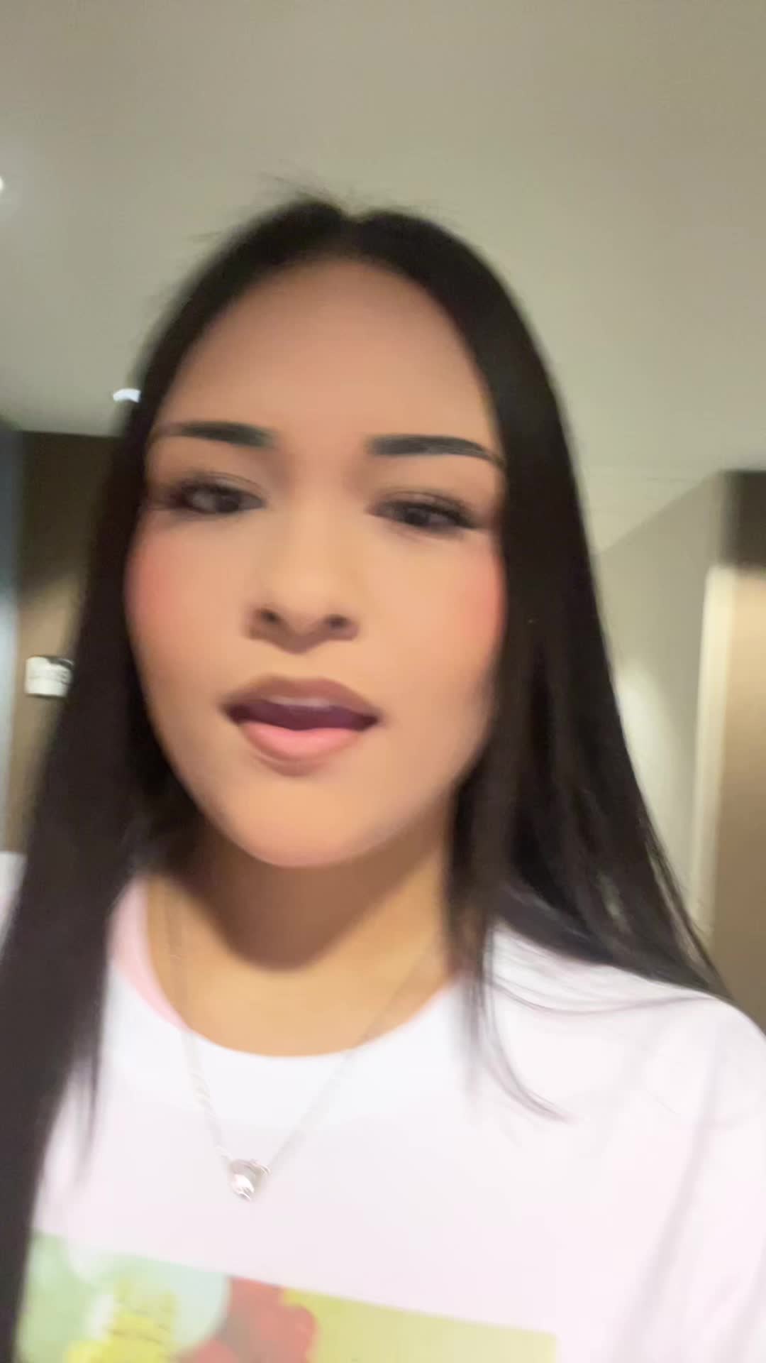 @928_lyrra