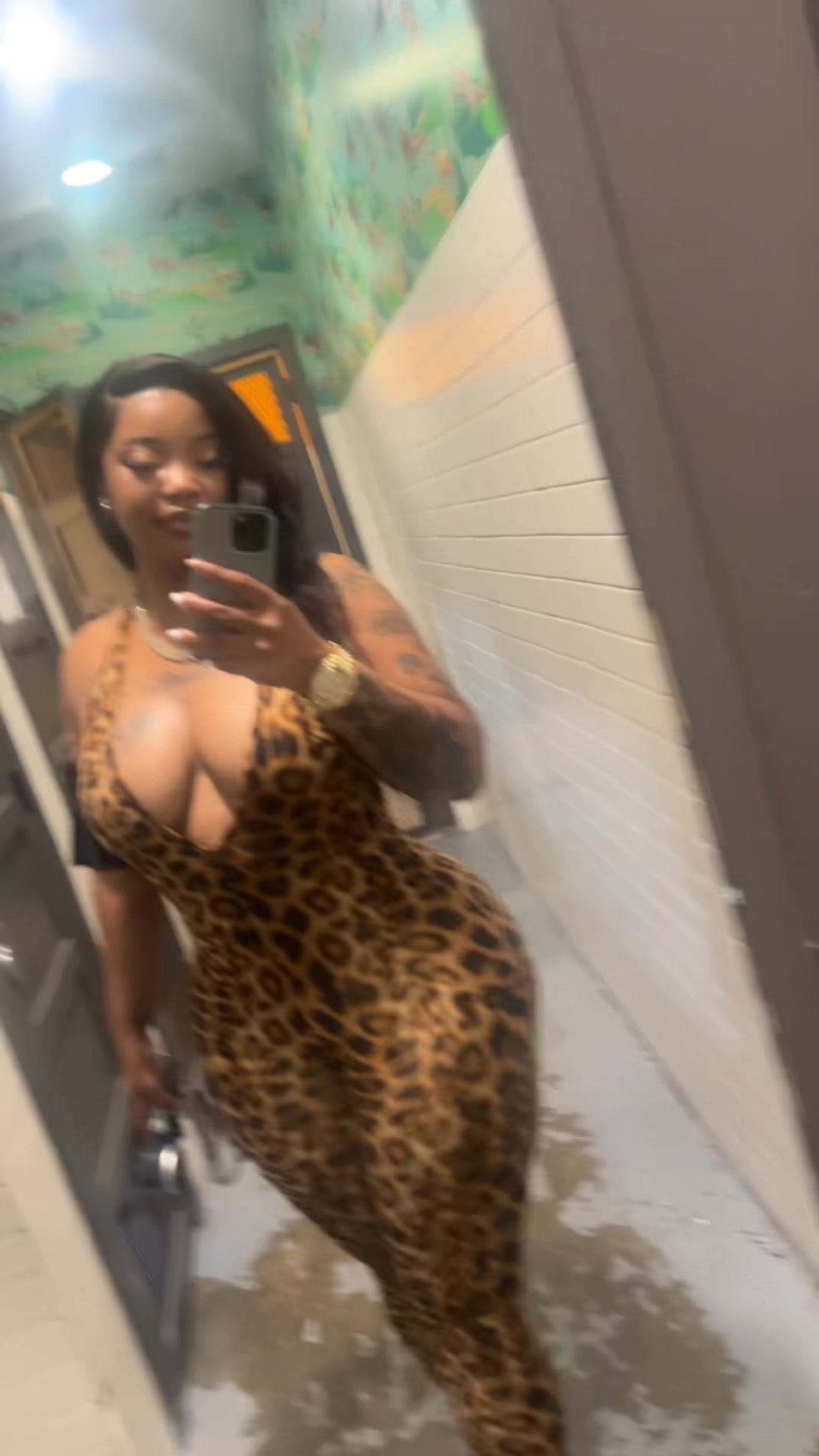 @Kay_3Monroe