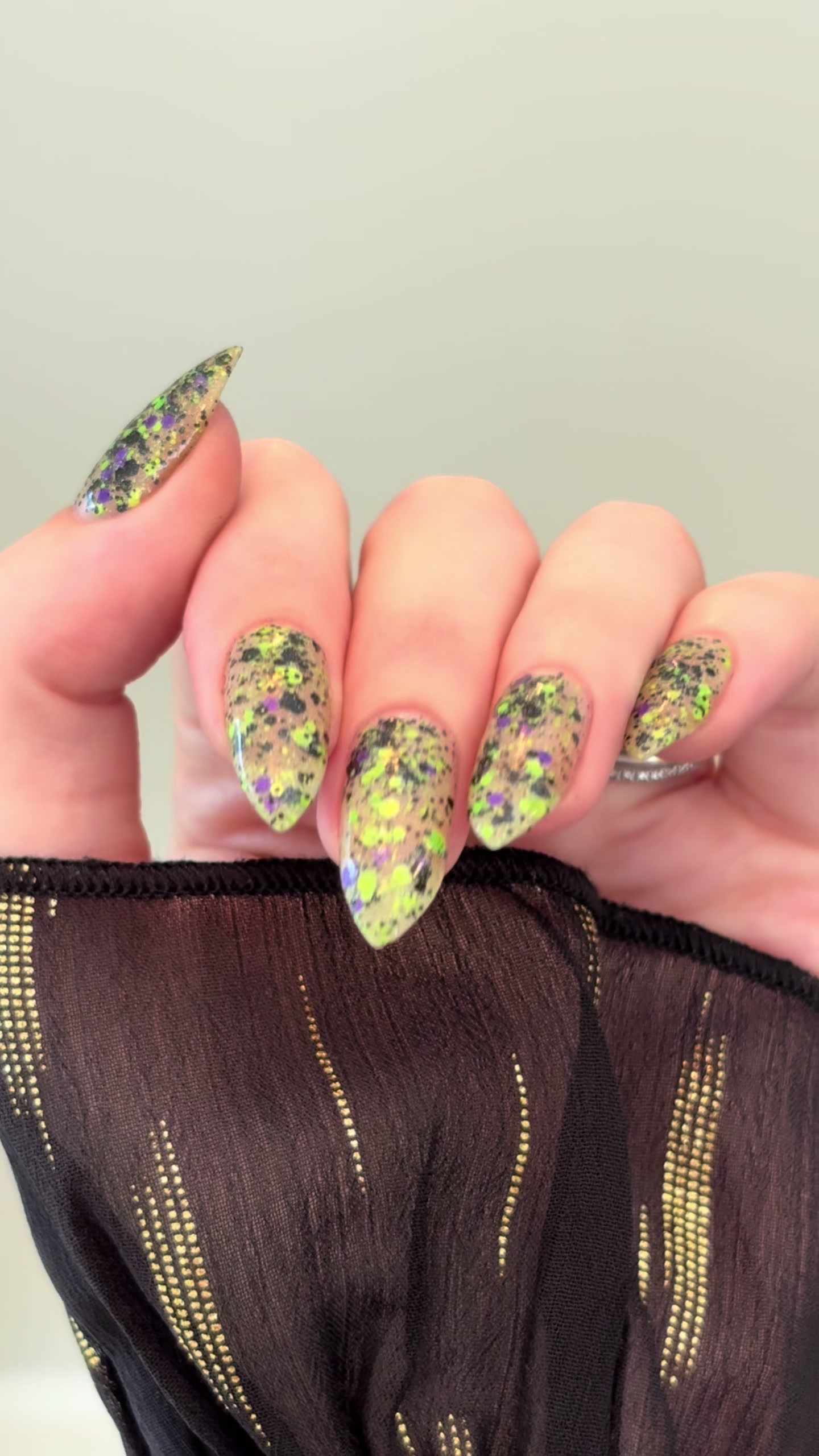 @nailsinanutshell