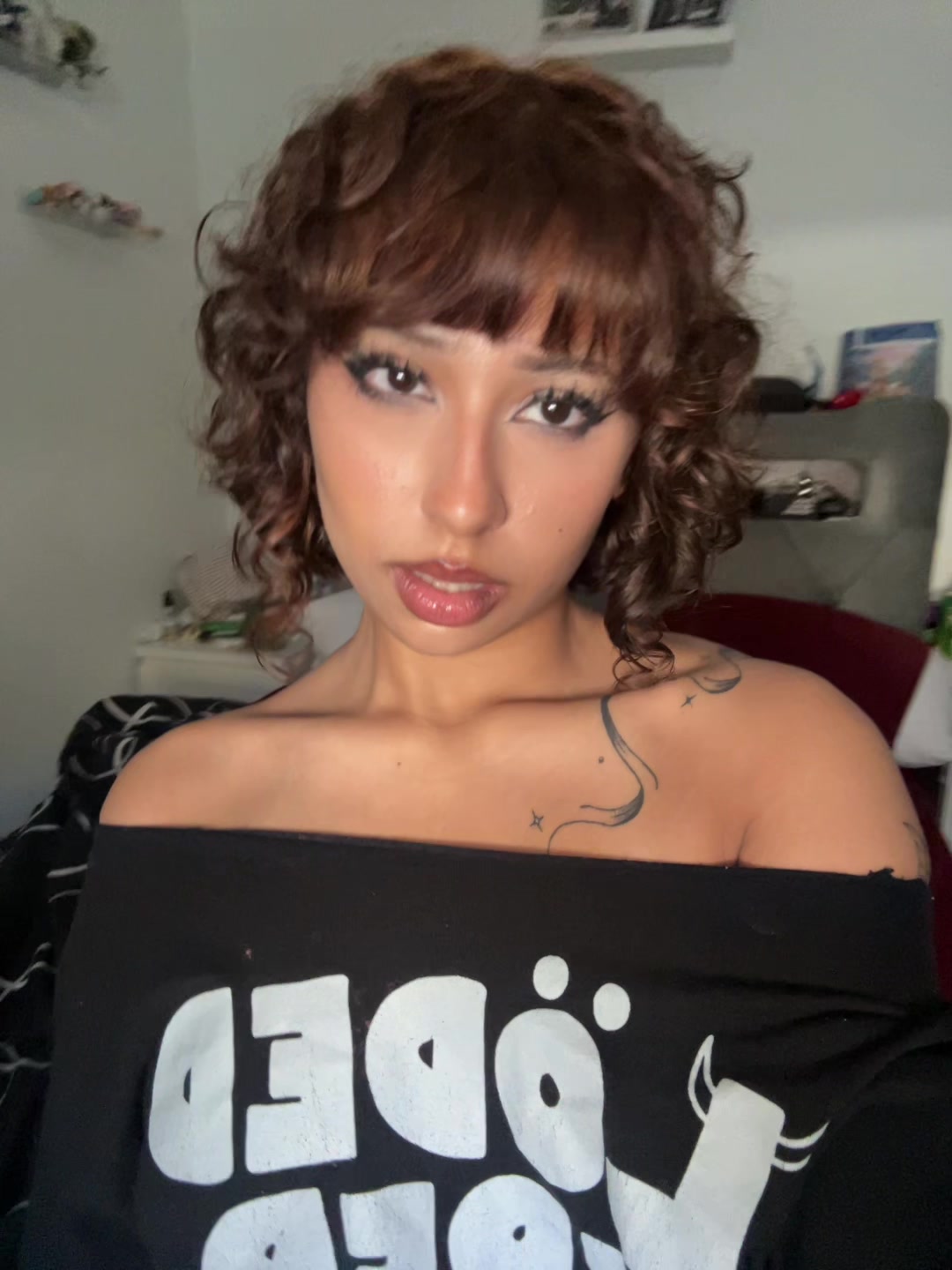 @🦴